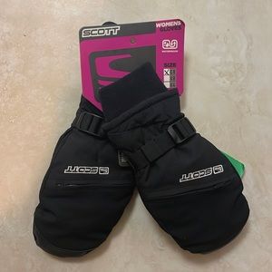 Scott women’s ski/snowboard mittens size small never worn